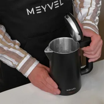 Чайник Meyvel MKE-03T Black 9