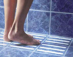 Лента противоскользящая Safety Walk™ Fine Resilient для влажных помещений 3M 7000033463 в компании ШефСтор