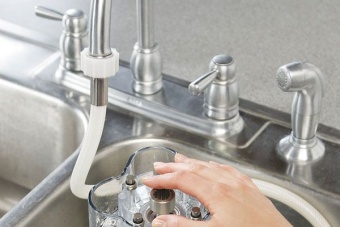 BCR100_easy-to-connect