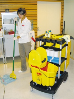 Тележка для уборки большой вместительности Rubbermaid FG9T7200BLA в ШефСтор (chefstore.ru) 2