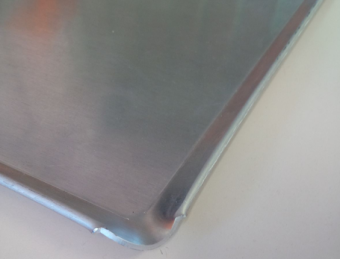 Противень сплошной 650х450 BASSANINA  P4565B2AP открытый угол (2)